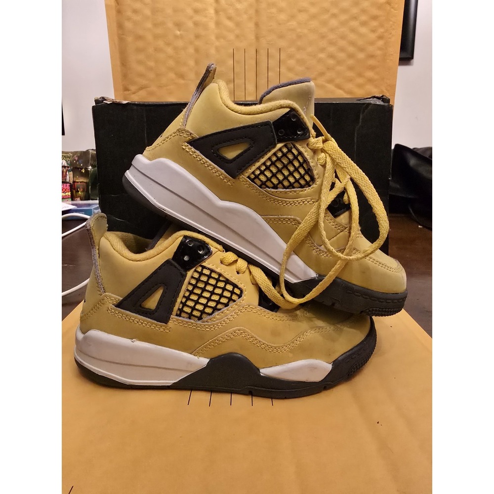 Nike Air Jordan 4 Retro Lightning Yellow Black Kids Size 11C